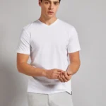Remera clásica cuello V